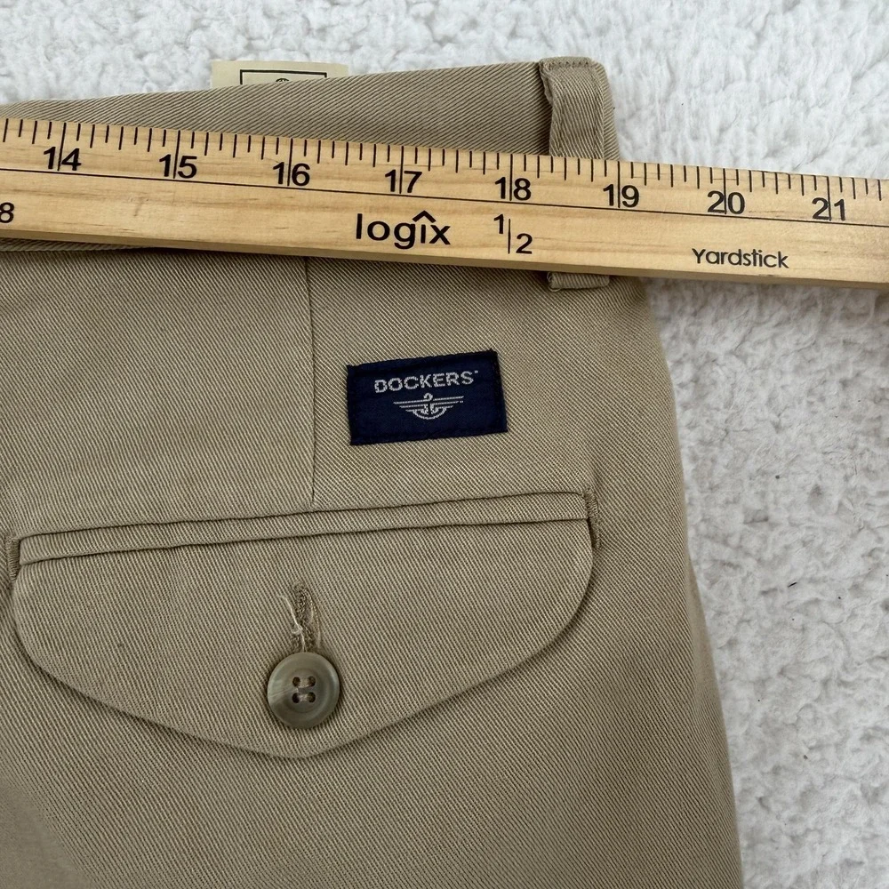 Dockers Khaki Pants Mens 38x29 Beige‎ Relaxed Fit Pleated Cuffed Elastic NWT